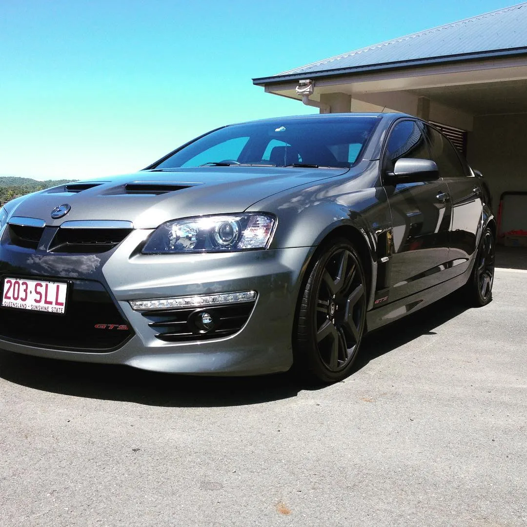 Grey HSV VE GTS R8 after a wash and detail